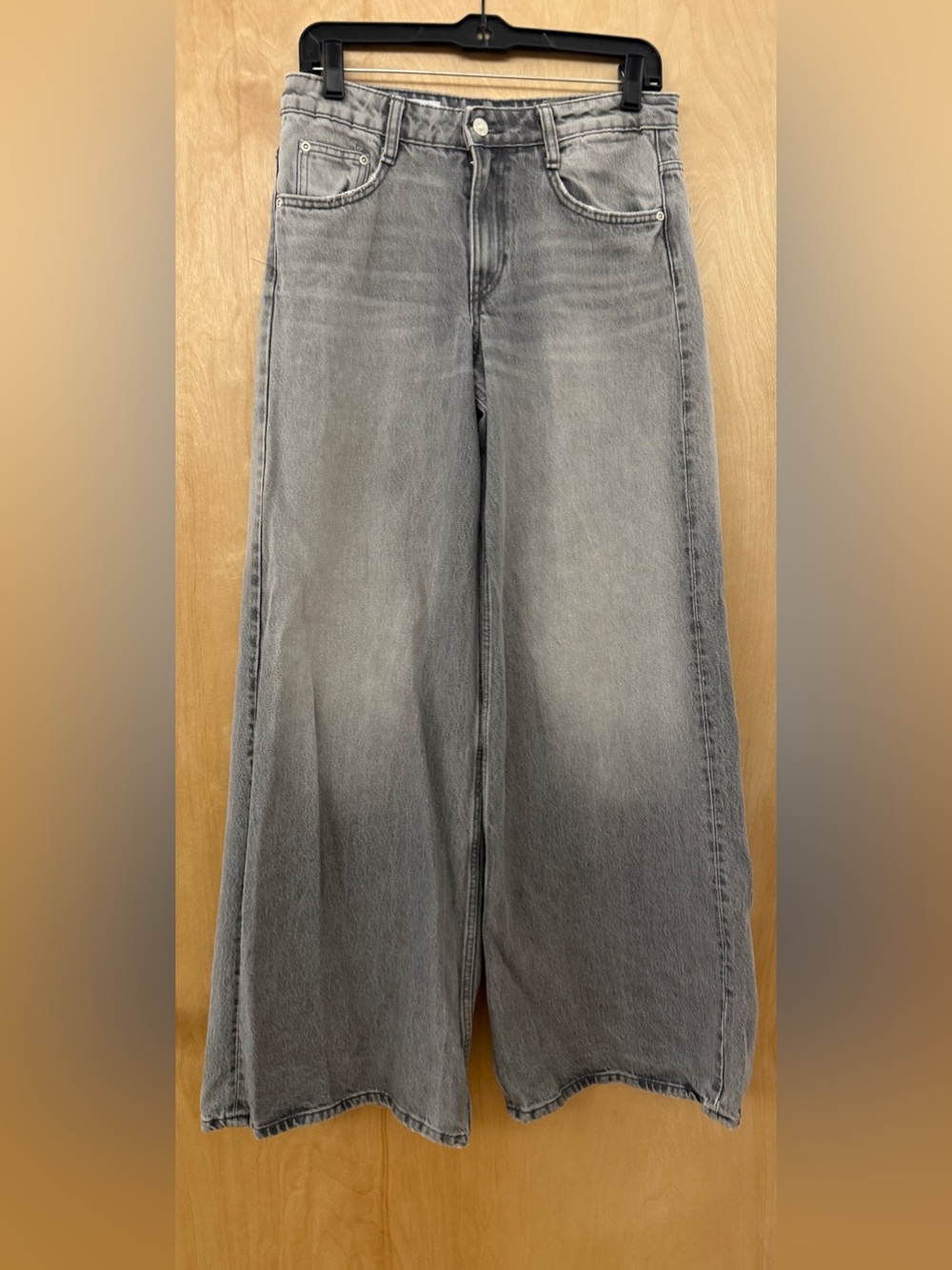 Zara Grey TRF Low Rise Wide Leg Elephant Jeans Acid Wash Full Length Sz 4/26 - Picture 8 of 16